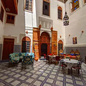 بيت ضيافة Center